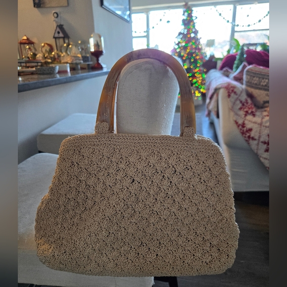 Liz Claiborne Tortoise Handled Knit Handbag - Picture 1 of 5